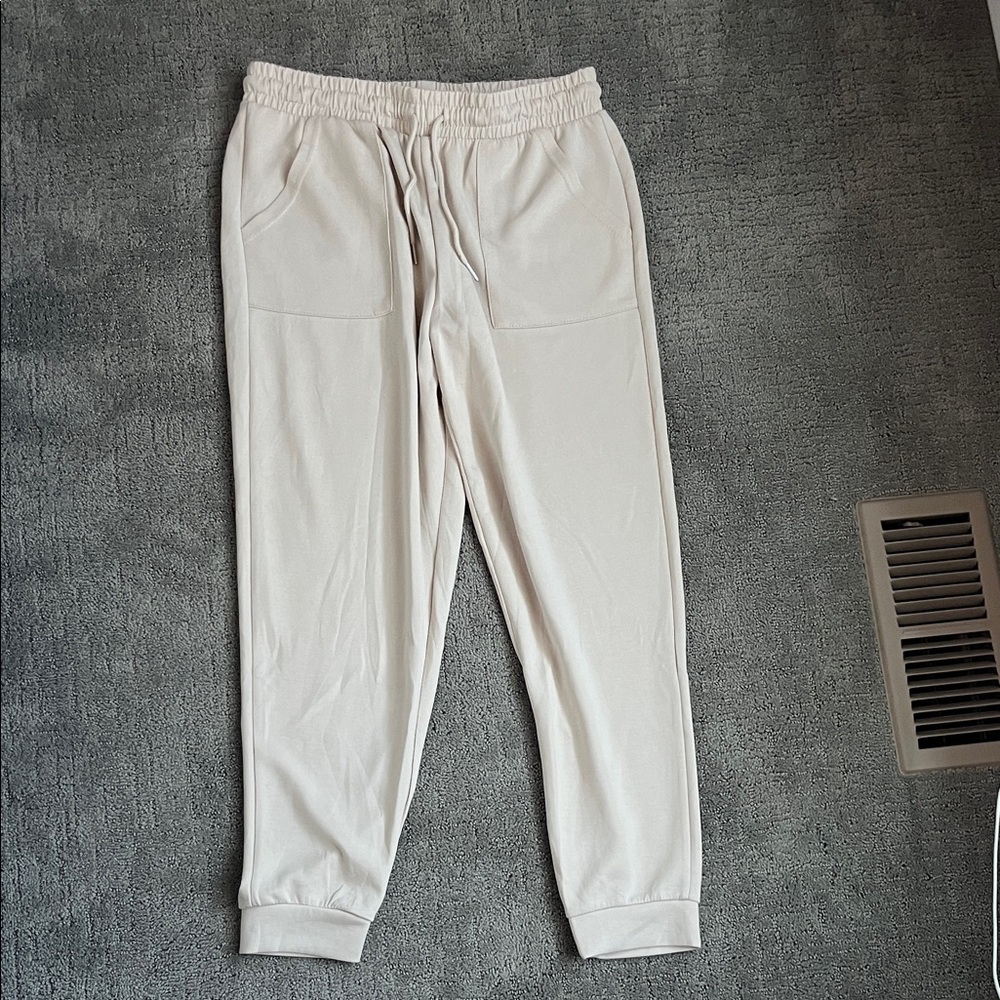 Women’s Cream Jogger Pants